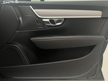 Car image 47