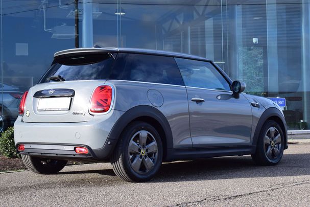 Mini Cooper SE Essential 135 kW image number 2