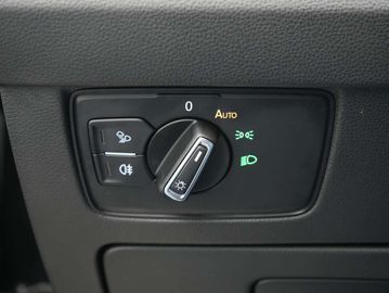 Car image 37