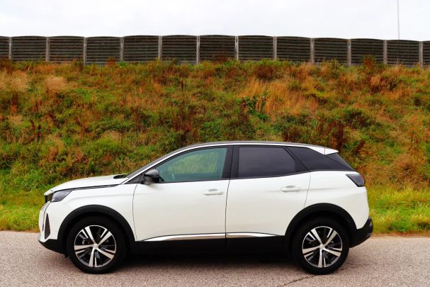 Peugeot 3008 PureTech EAT8 S&S Allure 96 kW image number 4