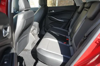 Car image 30