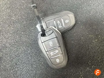 Car image 23