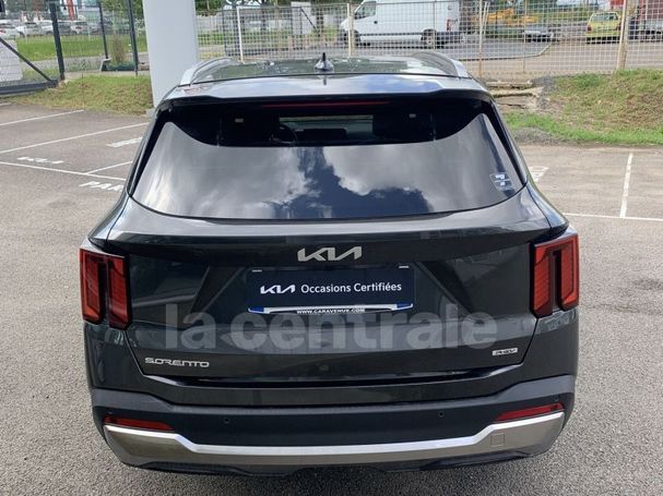 Kia Sorento 1.6 T-GDI 185 kW image number 6