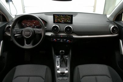 Car image 24