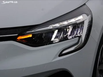Car image 26