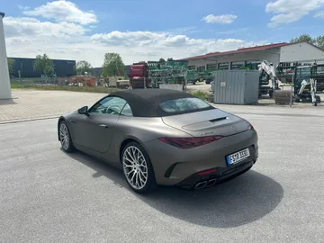 Car image 29