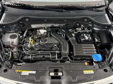 Car image 35