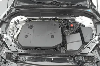 Car image 25