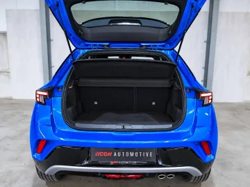 Car image 31