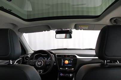 Car image 21