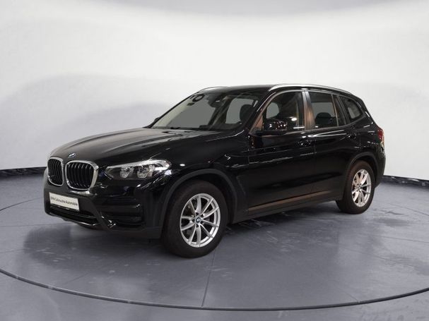 BMW X3 xDrive20d Advantage 140 kW image number 1