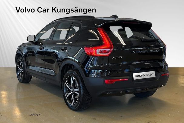 Volvo XC40 B4 Plus Dark 147 kW image number 3