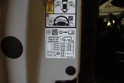 Car image 42