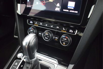 Car image 37