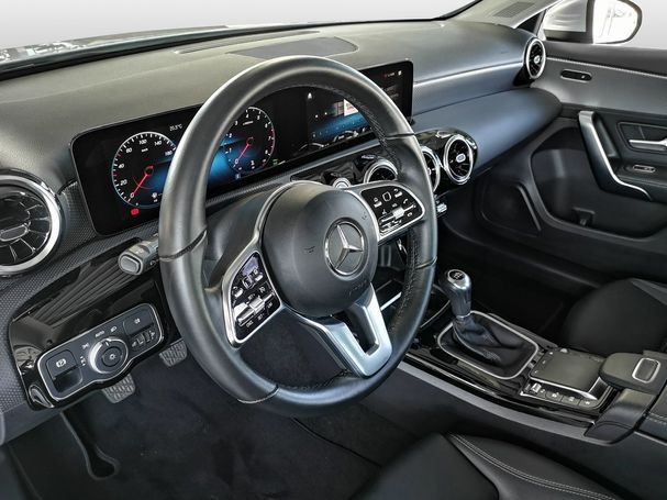 Mercedes-Benz A 180 100 kW image number 22