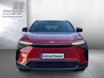 Car image 4