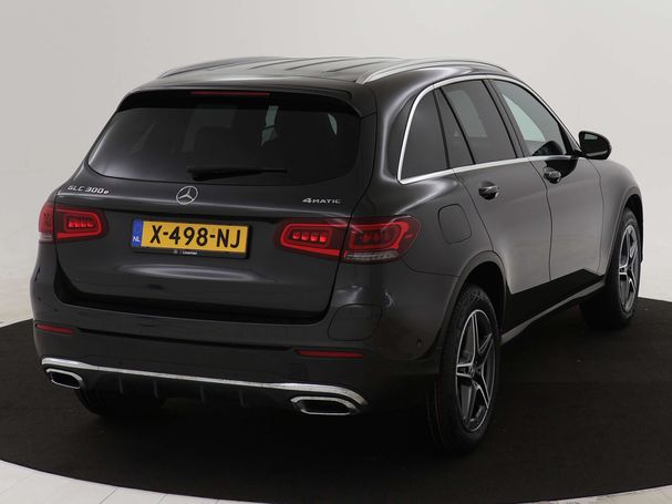 Mercedes-Benz GLC 300 e 235 kW image number 17