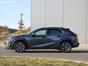 Car image 27