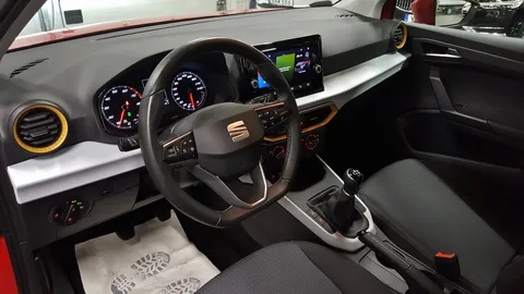 Car image 23