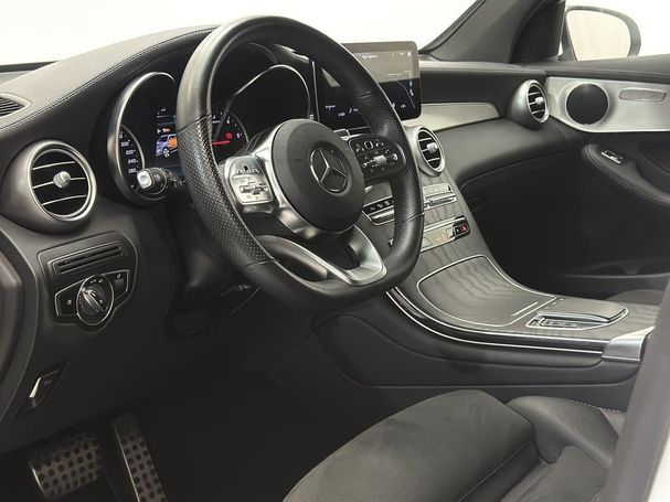 Mercedes-Benz GLC 300 de 4Matic 225 kW image number 13