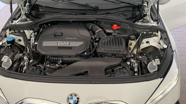 BMW 118i Advantage 100 kW image number 17