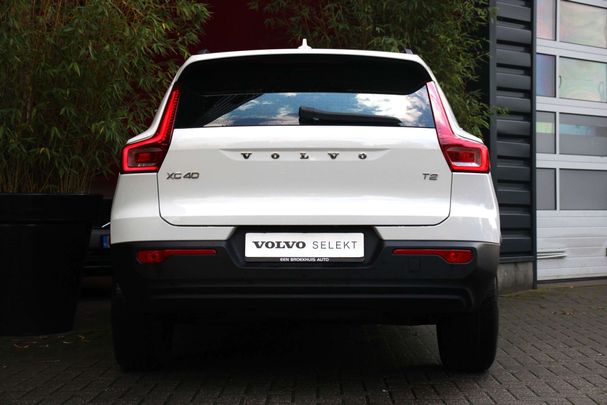 Volvo XC40 1.5 T2 Momentum 95 kW image number 9