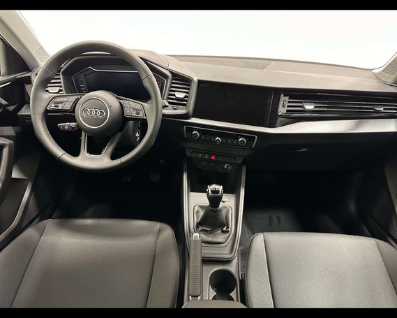 Audi A1 25 TFSI Sportback Business 70 kW image number 3