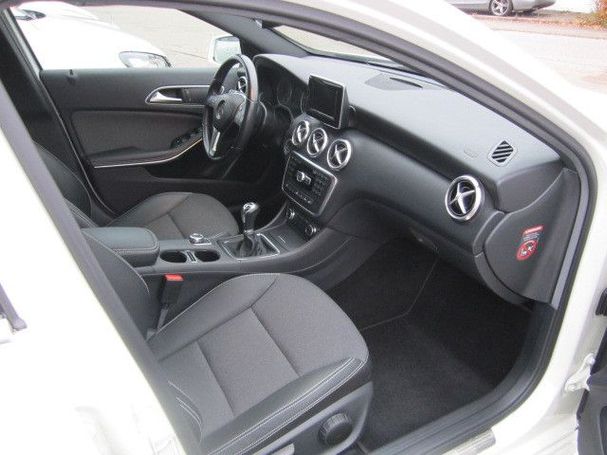 Mercedes-Benz A 180 BlueEFFICIENCY 90 kW image number 7