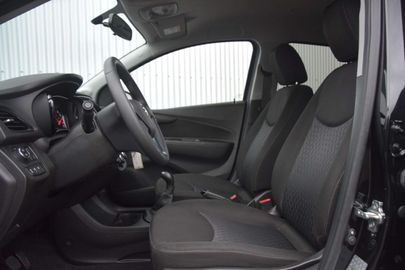 Car image 13