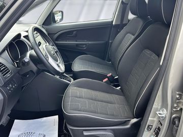 Car image 10