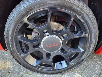 Car image 20