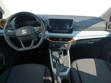 Car image 14