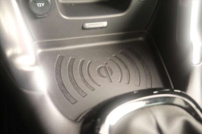 Car image 36