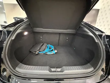 Car image 47