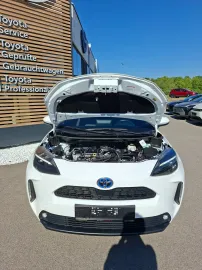 Car image 14