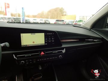 Car image 12