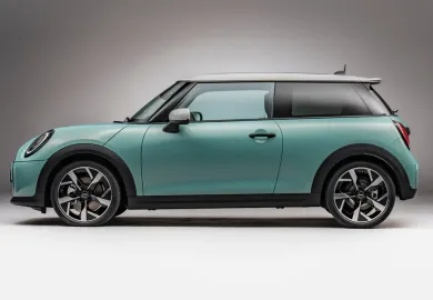 Car image 30