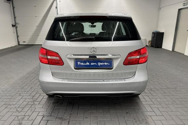 Mercedes-Benz B 200 115 kW image number 2