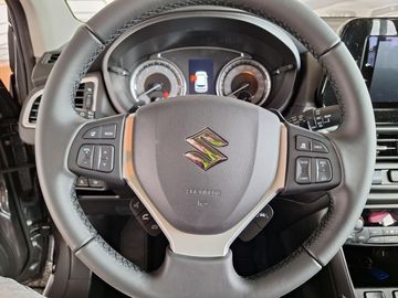 Car image 13