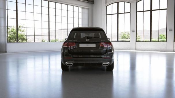 Mercedes-Benz GLC 300 e 235 kW image number 6