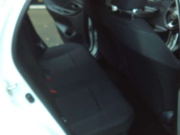 Car image 37