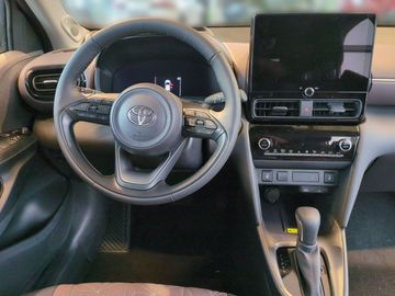 Car image 12