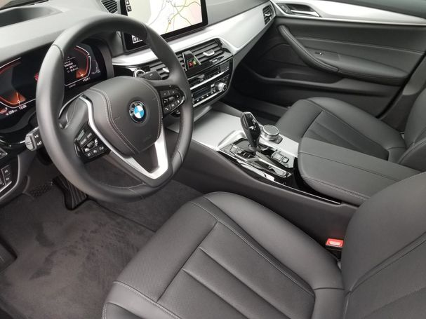 BMW 520i 135 kW image number 8