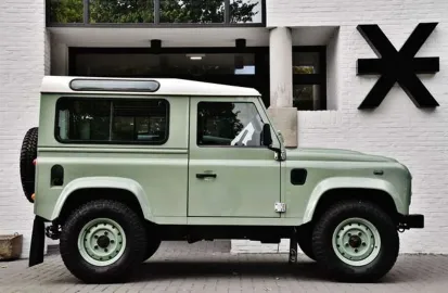 Car image 3