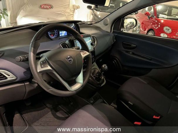 Lancia Ypsilon 51 kW image number 6