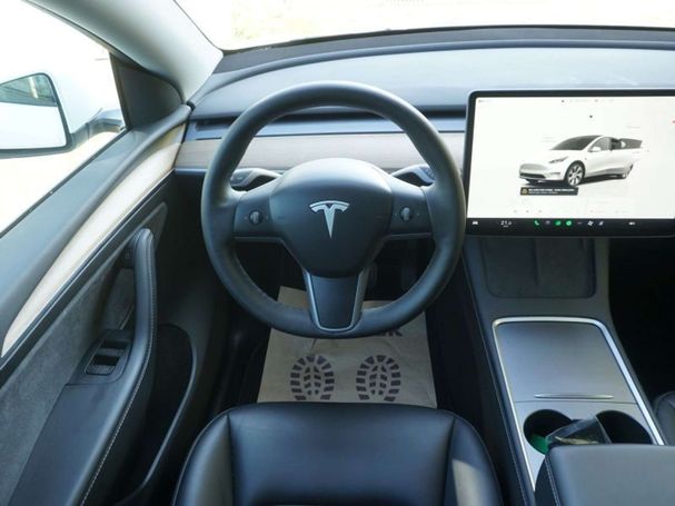 Tesla Model Y Long Range AWD 258 kW image number 9