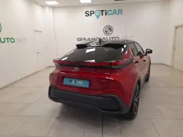 Car image 5