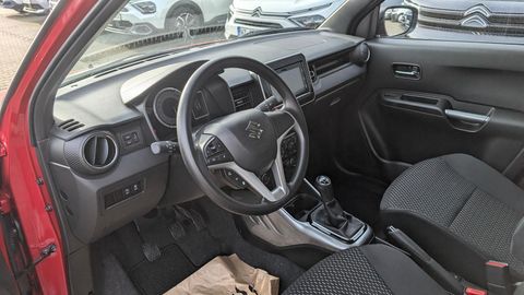 Car image 11