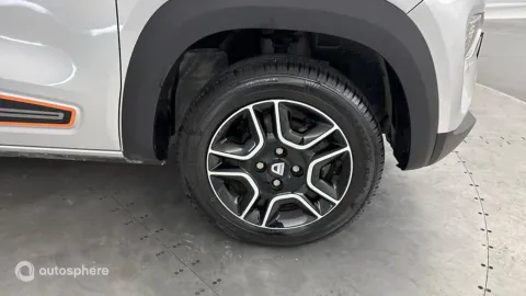 Car image 20