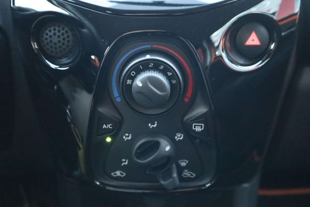 Toyota Aygo X 53 kW image number 27